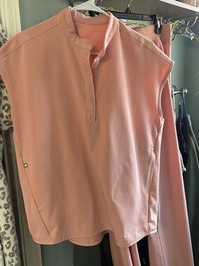 Figs scrub set Tunic only  in Pink Sands
